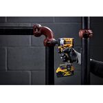 Гайковерт DeWALT DCF922P2T аккумуляторный ударный бесщеточный, фото , изображение 3 | SNABZHENIE.com.ua