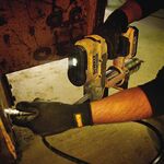 Пистолет масляный аккумуляторный DeWALT DCGG571NK, фото , изображение 3 | SNABZHENIE.com.ua