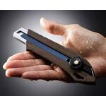 Нож сегментный 18мм OLFA WD-L/BRN композитный корпус (OF-WD-L/BRN), фото , зображення 3 | SNABZHENIE.com.ua