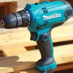 Makita Шурупокрут-дриль DF0300 320Вт 21·42Нм 0–450·0–1500об·хв 1.2кг, фото , зображення 3 | SNABZHENIE.com.ua
