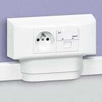 Коробка Legrand Mosaic 4 модулі для каналів DLPlus, глибиною 12.5мм, 16мм, 20мм, фото , зображення 3 | SNABZHENIE.com.ua