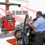 Стенд развал-схождение ELITE (3-D, 4-х камерный, ПО WinAlign) HUNTER WA360E-HE421FC3E, фото , зображення 3 | SNABZHENIE.com.ua