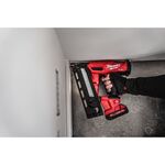 Гвоздезабивной аккумуляторный пистолет 16GA MILWAUKEE M18 FN16GA-202X, фото , изображение 9 | SNABZHENIE.com.ua