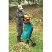 Измельчитель веток Bosch AXT Rapid 2000, фото , изображение 3 | SNABZHENIE.com.ua