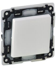 Legrand Перемикач Valena LIFE, 10АХ, 250V, автоматичні клеми, IP44, білий, фото  | SNABZHENIE.com.ua