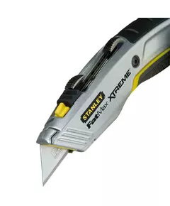 Нож Fatmax Xtreme с двумя выдвижными лезвиями STANLEY (0-10-789), фото  | SNABZHENIE.com.ua