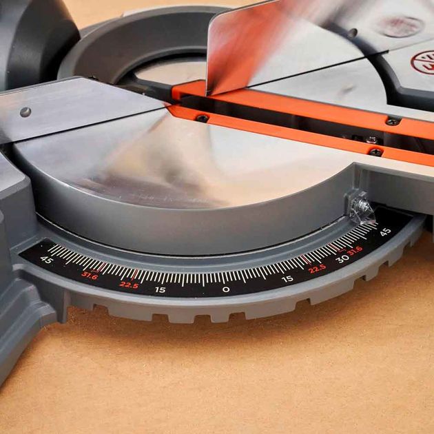 Торцева пила мережна BLACK+DECKER BES702, фото , зображення 7 | SNABZHENIE.com.ua Торцева пила мережна BLACK+DECKER BES702, фото , зображення 7 | SNABZHENIE.com.ua