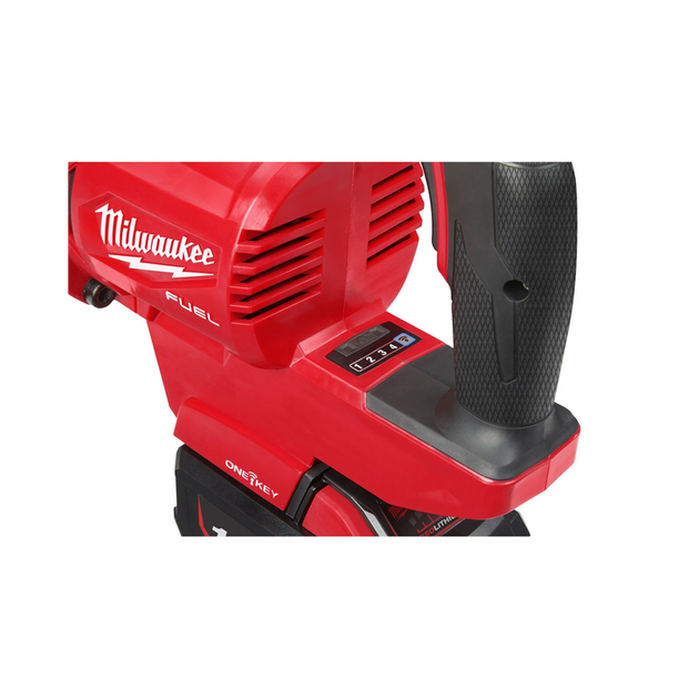 Гайковерт аккумуляторный бесщеточный MILWAUKEE 1'' (2711Нм) M18 ONEFHIWF1D-121C, (ЗУ+1ак.) FORGE™, фото , изображение 3 | SNABZHENIE.com.ua Гайковерт аккумуляторный бесщеточный MILWAUKEE 1'' (2711Нм) M18 ONEFHIWF1D-121C, (ЗУ+1ак.) FORGE™, фото , изображение 3 | SNABZHENIE.com.ua