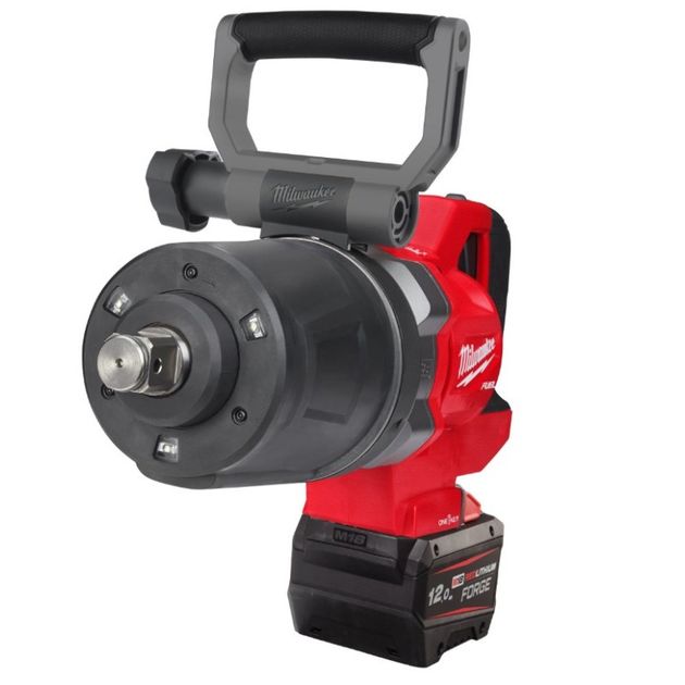 Гайковерт аккумуляторный бесщеточный MILWAUKEE 1'' (2711Нм) M18 ONEFHIWF1DS-121C, (ЗУ+1ак.) FORGE™, фото , изображение 4 | SNABZHENIE.com.ua Гайковерт аккумуляторный бесщеточный MILWAUKEE 1'' (2711Нм) M18 ONEFHIWF1DS-121C, (ЗУ+1ак.) FORGE™, фото , изображение 4 | SNABZHENIE.com.ua