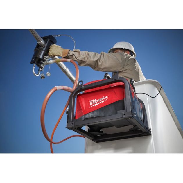 Насос вспомогательный аккумуляторный гидравлический MILWAUKEE M18 HUP700-121 (ЗУ+1Х12Ач) FORGE™, фото , изображение 7 | SNABZHENIE.com.ua Насос вспомогательный аккумуляторный гидравлический MILWAUKEE M18 HUP700-121 (ЗУ+1Х12Ач) FORGE™, фото , изображение 7 | SNABZHENIE.com.ua