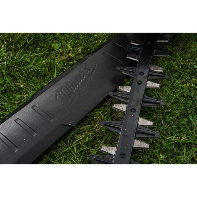 Кусторез аккумуляторный бесщеточный MILWAUKEE (лезвие 60см) M18 FHET60G2-802 (ЗУ+2ак.Х8Ач) FORGE™, фото , зображення 8 | SNABZHENIE.com.ua