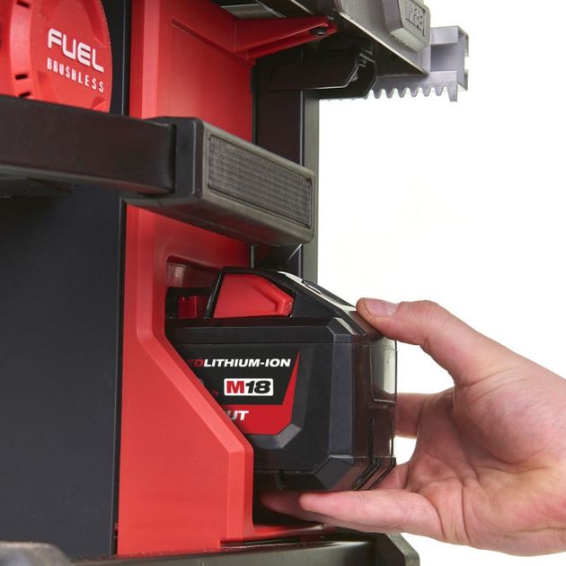 Пила настольная-циркулярная аккумуляторная бесщёточная MILWAUKEE M18 FTS210-121B (ЗУ+1Х12Ач) FORGE™, фото , изображение 8 | SNABZHENIE.com.ua Пила настольная-циркулярная аккумуляторная бесщёточная MILWAUKEE M18 FTS210-121B (ЗУ+1Х12Ач) FORGE™, фото , изображение 8 | SNABZHENIE.com.ua