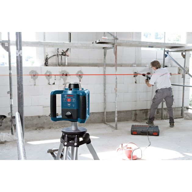 Bosch Нівелір лазерний ротаційний Professional GRL 300 HV, 60м/з приймачем 300м, ±0.1мм/м, 150/300/600 об/хв, IP54, 1.8кг, кейс, приймач LR1, пульт RC1, тримач WM4, ЗП, окуляри, мішень, фото , изображение 5 | SNABZHENIE.com.ua