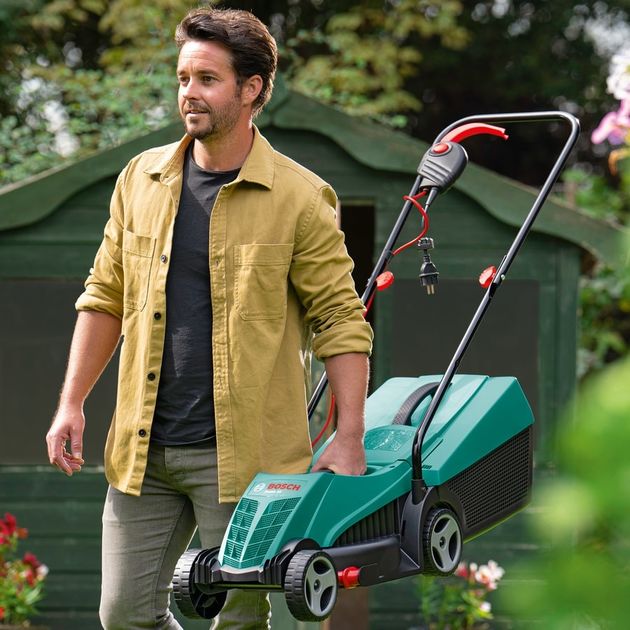 Bosch Газонокосарка ROTAK 32 1200Вт 32см 31л 20-60мм 6.8кг, фото , зображення 3 | SNABZHENIE.com.ua Bosch Газонокосарка ROTAK 32 1200Вт 32см 31л 20-60мм 6.8кг, фото , зображення 3 | SNABZHENIE.com.ua