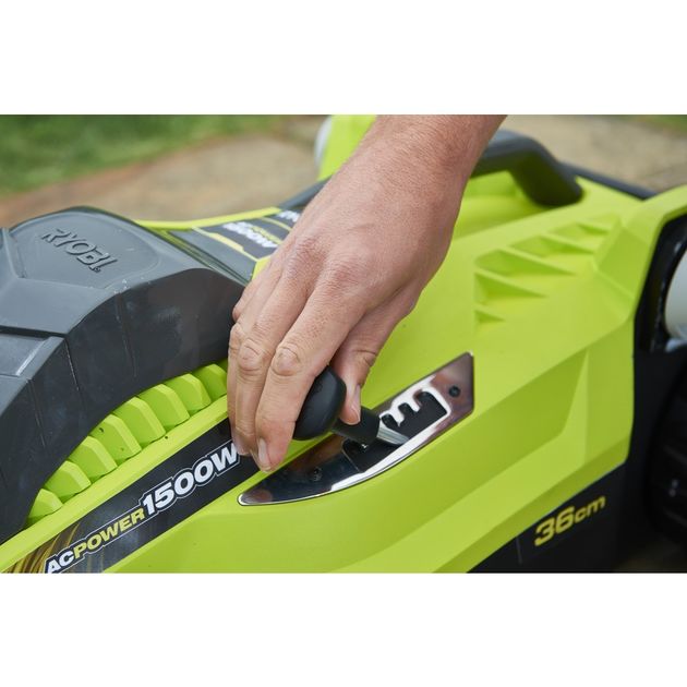 Ryobi Газонокосарка RLM15E36H 1500Вт 36см 45л 20-70мм EasyEdge 11.5кг, фото , изображение 5 | SNABZHENIE.com.ua Ryobi Газонокосарка RLM15E36H 1500Вт 36см 45л 20-70мм EasyEdge 11.5кг, фото , изображение 5 | SNABZHENIE.com.ua