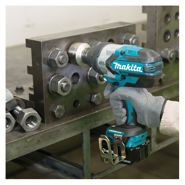 Makita DTW 1001 Z (без АКБ), фото , изображение 4 | SNABZHENIE.com.ua Makita DTW 1001 Z (без АКБ), фото , изображение 4 | SNABZHENIE.com.ua