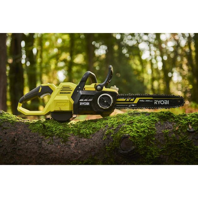 Ryobi Пила ланцюгова акумуляторна RY36CSX35A-0 36В MAX POWER шина 35см Oregon безщіткова 5.1кг без АКБ та ЗП, фото , изображение 3 | SNABZHENIE.com.ua Ryobi Пила ланцюгова акумуляторна RY36CSX35A-0 36В MAX POWER шина 35см Oregon безщіткова 5.1кг без АКБ та ЗП, фото , изображение 3 | SNABZHENIE.com.ua