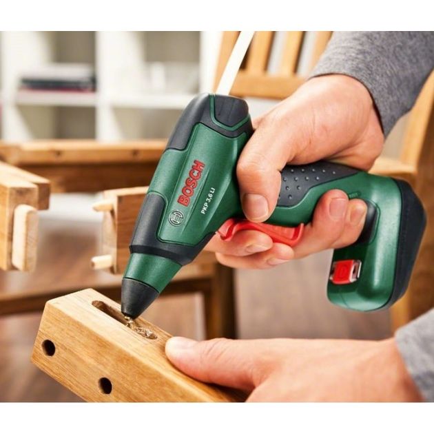 Bosch Пістолет клейовий PKP 3,6 LI, 3.6В, стрижень 7х150мм, 0.3кг, фото , зображення 6 | SNABZHENIE.com.ua Bosch Пістолет клейовий PKP 3,6 LI, 3.6В, стрижень 7х150мм, 0.3кг, фото , зображення 6 | SNABZHENIE.com.ua