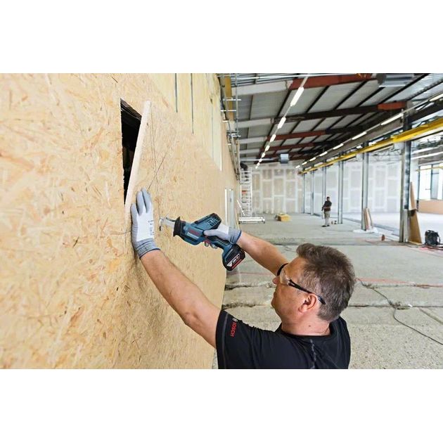 Bosch Пила шабельна акумуляторна GSA 18 V-LI C, 18В, пропил 200мм, хід 21мм, 2.3кг, без АКБ та ЗП, фото , изображение 4 | SNABZHENIE.com.ua