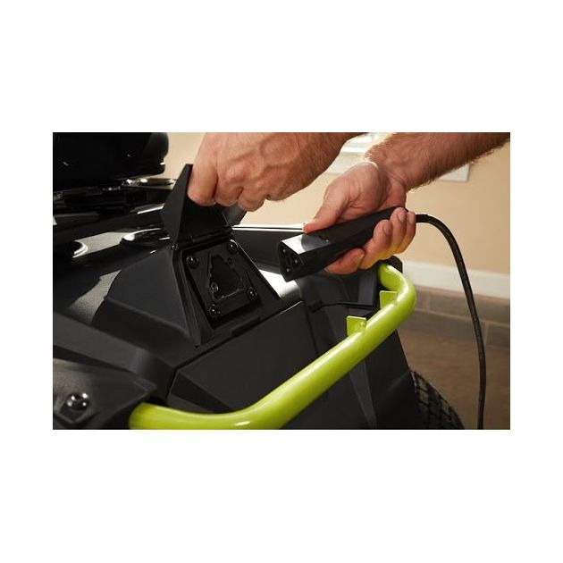 Ryobi Газонокосарка-райдер акумуляторна RY48RM76A 48В акб 1х50А·год 76см 35-115мм до 4000 кв.м фари круїз-контроль 200кг, фото , зображення 4 | SNABZHENIE.com.ua Ryobi Газонокосарка-райдер акумуляторна RY48RM76A 48В акб 1х50А·год 76см 35-115мм до 4000 кв.м фари круїз-контроль 200кг, фото , зображення 4 | SNABZHENIE.com.ua