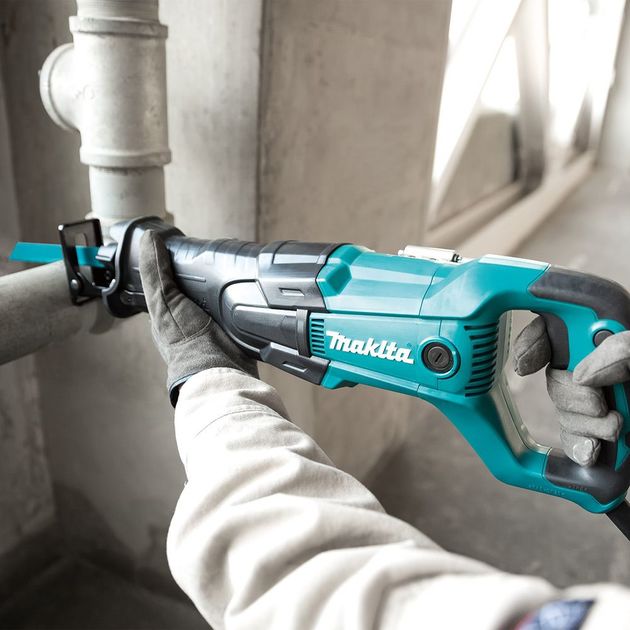 Makita Пилка сабельна JR3061T, 1250Вт, 32мм, 0-3000 об/хв, 3.3кг, фото , изображение 5 | SNABZHENIE.com.ua Makita Пилка сабельна JR3061T, 1250Вт, 32мм, 0-3000 об/хв, 3.3кг, фото , изображение 5 | SNABZHENIE.com.ua