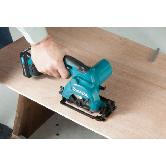 Makita Акумуляторна ручна дискова пила, HS301DZ, CXT, 10.8В Slider, 85мм, 1.6 кг, SOLO, фото , зображення 5 | SNABZHENIE.com.ua Makita Акумуляторна ручна дискова пила, HS301DZ, CXT, 10.8В Slider, 85мм, 1.6 кг, SOLO, фото , зображення 5 | SNABZHENIE.com.ua