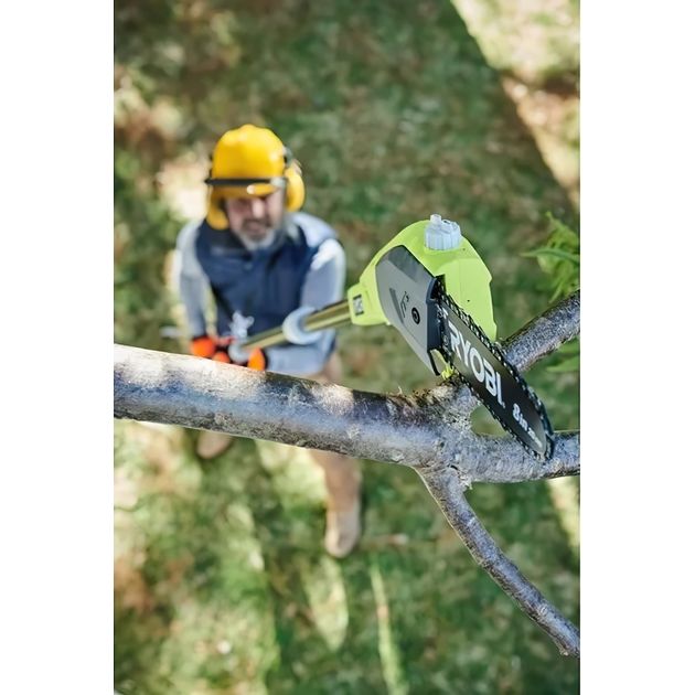 Ryobi Висоторіз ланцюговий акумуляторний ONE+ OPP1820 18В 20см 3м 3.7кг без АКБ та ЗП, фото , изображение 3 | SNABZHENIE.com.ua Ryobi Висоторіз ланцюговий акумуляторний ONE+ OPP1820 18В 20см 3м 3.7кг без АКБ та ЗП, фото , изображение 3 | SNABZHENIE.com.ua