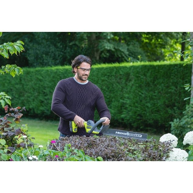 Ryobi Кущоріз акумуляторний ONE+ RY18HT45A-0 18В 45см крок різу 22мм 2.3кг без АКБ та ЗП, фото , зображення 5 | SNABZHENIE.com.ua Ryobi Кущоріз акумуляторний ONE+ RY18HT45A-0 18В 45см крок різу 22мм 2.3кг без АКБ та ЗП, фото , зображення 5 | SNABZHENIE.com.ua