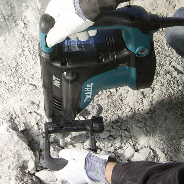 Makita Відбійний молоток HM1213C, 1510Вт, 18.6 Дж, 10.8 кг, фото , изображение 3 | SNABZHENIE.com.ua Makita Відбійний молоток HM1213C, 1510Вт, 18.6 Дж, 10.8 кг, фото , изображение 3 | SNABZHENIE.com.ua