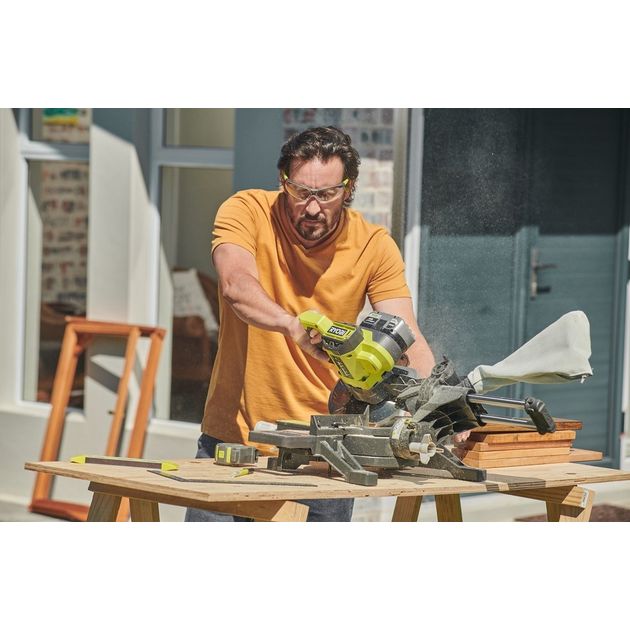 Ryobi Пила торцювальна ONE+ RMS18190-0, акумуляторна, 190 мм, 18В, (без АКБ та ЗП), фото , изображение 8 | SNABZHENIE.com.ua Ryobi Пила торцювальна ONE+ RMS18190-0, акумуляторна, 190 мм, 18В, (без АКБ та ЗП), фото , изображение 8 | SNABZHENIE.com.ua