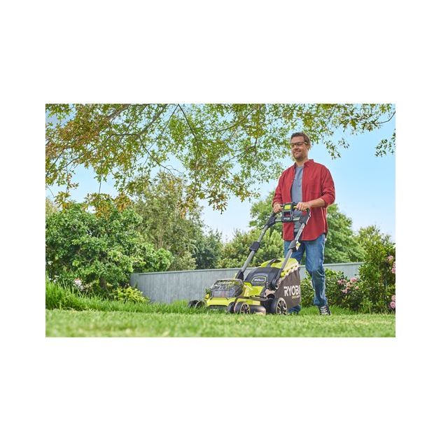 Ryobi Газонокосарка акумуляторна ONE+ RY18LMX40B-0 18В 40см 40л 25-70мм 18.2кг без АКБ та ЗП, фото , зображення 7 | SNABZHENIE.com.ua Ryobi Газонокосарка акумуляторна ONE+ RY18LMX40B-0 18В 40см 40л 25-70мм 18.2кг без АКБ та ЗП, фото , зображення 7 | SNABZHENIE.com.ua
