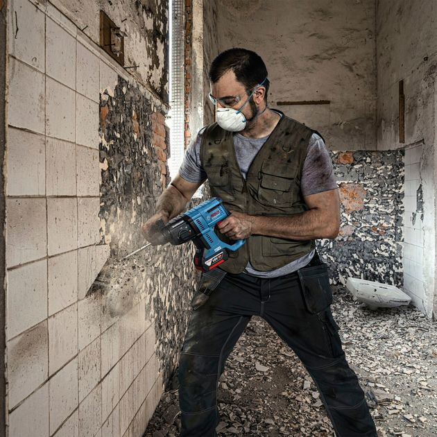 Bosch Набір інструменту Professional перфоратор GBH 180-LI + дриль-шуруповерт GSR 18V-50 + болгарка GWS 180-LI, фото , изображение 10 | SNABZHENIE.com.ua Bosch Набір інструменту Professional перфоратор GBH 180-LI + дриль-шуруповерт GSR 18V-50 + болгарка GWS 180-LI, фото , изображение 10 | SNABZHENIE.com.ua