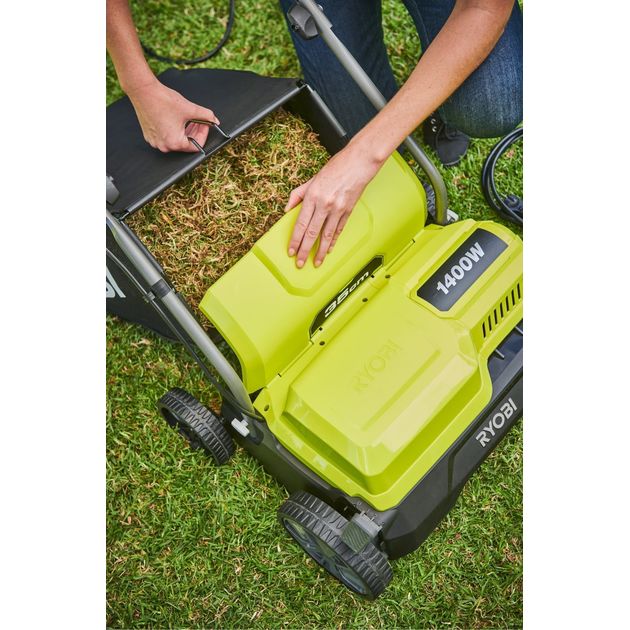 Ryobi Аератор-скарифікатор мережевий RY1400SF35B 1400Вт 35см 55л 11.2кг, фото , зображення 5 | SNABZHENIE.com.ua Ryobi Аератор-скарифікатор мережевий RY1400SF35B 1400Вт 35см 55л 11.2кг, фото , зображення 5 | SNABZHENIE.com.ua