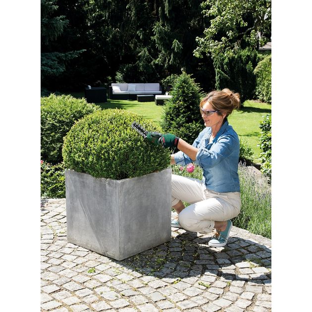 Bosch Кущоріз ISIO, акумуляторний 3.6 V Li 1.5 Ач, ніж 12 см, фото , изображение 4 | SNABZHENIE.com.ua Bosch Кущоріз ISIO, акумуляторний 3.6 V Li 1.5 Ач, ніж 12 см, фото , изображение 4 | SNABZHENIE.com.ua