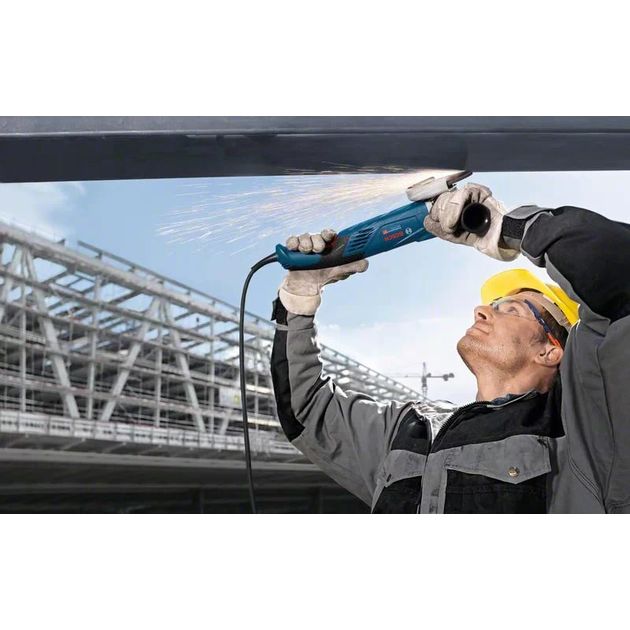 Bosch Шліфмашина кутова Professional GWS 18-125 SL, 125 мм, 1800 Вт, 12000 об/хв, М14, 2.5 кг, фото , зображення 4 | SNABZHENIE.com.ua Bosch Шліфмашина кутова Professional GWS 18-125 SL, 125 мм, 1800 Вт, 12000 об/хв, М14, 2.5 кг, фото , зображення 4 | SNABZHENIE.com.ua