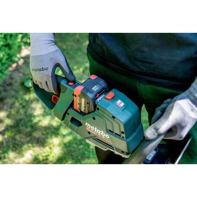 Metabo Кусторіз акумуляторний HS 18 LTX BL 55, 18В, 55см, крок різу 21мм, довжина різу 50см, 4кг, фото , изображение 5 | SNABZHENIE.com.ua Metabo Кусторіз акумуляторний HS 18 LTX BL 55, 18В, 55см, крок різу 21мм, довжина різу 50см, 4кг, фото , изображение 5 | SNABZHENIE.com.ua