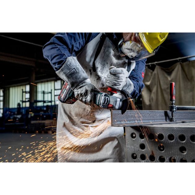 Metabo Шліфмашина кутова акумуляторна WVB 18 LTX BL 15-125 Quick, 125мм, 18В 2*5.5Ач, 2500-10000об/хв, М14, metaBOX 165 L, 2кг, фото , изображение 4 | SNABZHENIE.com.ua Metabo Шліфмашина кутова акумуляторна WVB 18 LTX BL 15-125 Quick, 125мм, 18В 2*5.5Ач, 2500-10000об/хв, М14, metaBOX 165 L, 2кг, фото , изображение 4 | SNABZHENIE.com.ua