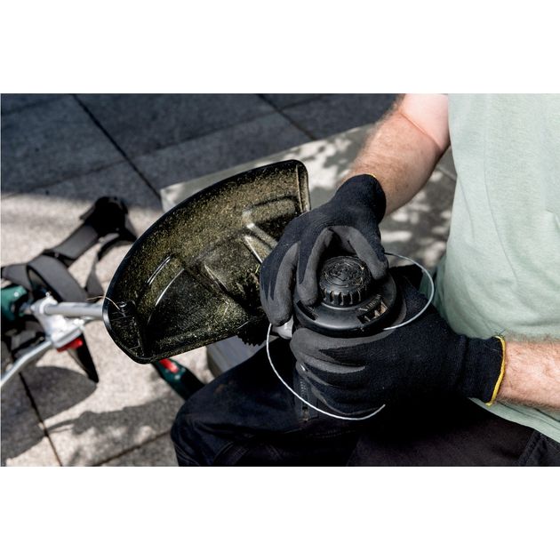 Metabo Мотокоса садова акумуляторна FSB 36-18 LTX BL 40, 18В, 40см, нитка 2мм, 0-6000об/хв, 3.5кг, без АКБ та ЗП, фото , изображение 6 | SNABZHENIE.com.ua Metabo Мотокоса садова акумуляторна FSB 36-18 LTX BL 40, 18В, 40см, нитка 2мм, 0-6000об/хв, 3.5кг, без АКБ та ЗП, фото , изображение 6 | SNABZHENIE.com.ua