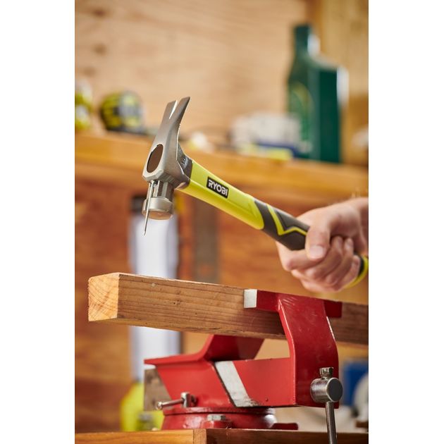 Ryobi Молоток столярний RH16FSS 450г магнітний утримувач руків'я скловолокно, фото , зображення 3 | SNABZHENIE.com.ua Ryobi Молоток столярний RH16FSS 450г магнітний утримувач руків'я скловолокно, фото , зображення 3 | SNABZHENIE.com.ua