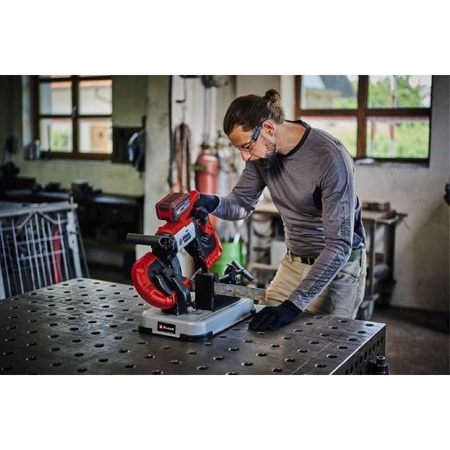 Einhell Пила стрічкова акумуляторна TE-MB 18/127 ULI - Solo, PXC 18В, 120м•хв, 115/127мм, 2 стрічки по металу 1141х13х0.65мм, LED, 12.66кг, без АКБ і ЗП, фото , изображение 4 | SNABZHENIE.com.ua Einhell Пила стрічкова акумуляторна TE-MB 18/127 ULI - Solo, PXC 18В, 120м•хв, 115/127мм, 2 стрічки по металу 1141х13х0.65мм, LED, 12.66кг, без АКБ і ЗП, фото , изображение 4 | SNABZHENIE.com.ua