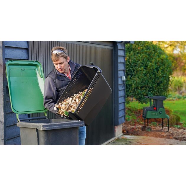 Bosch Подрібнювач садовий AXT 25 TC 2500Вт 40 об/хв 45мм 53 л. 30.5кг ріжуча система Turbine-Cut низькошумний, фото , зображення 9 | SNABZHENIE.com.ua Bosch Подрібнювач садовий AXT 25 TC 2500Вт 40 об/хв 45мм 53 л. 30.5кг ріжуча система Turbine-Cut низькошумний, фото , зображення 9 | SNABZHENIE.com.ua