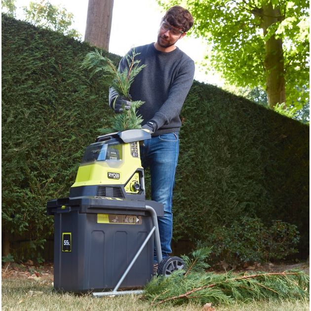 Ryobi Подрібнювач садовий акумуляторний Max Power RY36SHX40-0 36В 40мм 55л 18кг (без АКБ та ЗУ) фреза низькошумний, фото , зображення 4 | SNABZHENIE.com.ua Ryobi Подрібнювач садовий акумуляторний Max Power RY36SHX40-0 36В 40мм 55л 18кг (без АКБ та ЗУ) фреза низькошумний, фото , зображення 4 | SNABZHENIE.com.ua