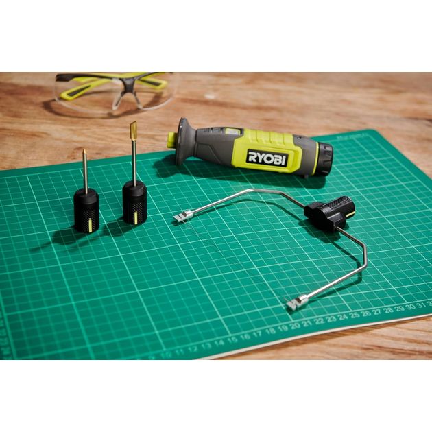Ryobi Термоніж RHC4-120G акумуляторний 4В USB Lithium 450 градусів 5 змінних насадок АКБ 1х2Аг, фото , изображение 4 | SNABZHENIE.com.ua Ryobi Термоніж RHC4-120G акумуляторний 4В USB Lithium 450 градусів 5 змінних насадок АКБ 1х2Аг, фото , изображение 4 | SNABZHENIE.com.ua