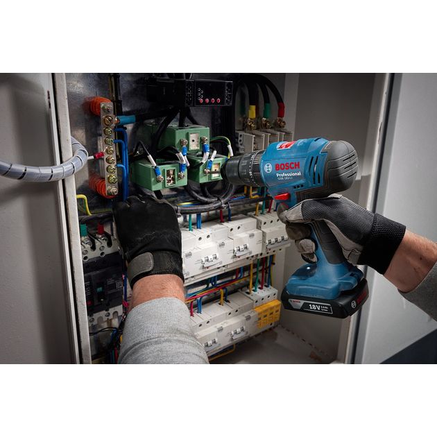 Bosch Шурупокрут-дриль ударний акумуляторний GSB 183-LI 18В 1х2А·год 21-56Нм 374-1815об·хв кейс 1.2кг, фото , изображение 9 | SNABZHENIE.com.ua Bosch Шурупокрут-дриль ударний акумуляторний GSB 183-LI 18В 1х2А·год 21-56Нм 374-1815об·хв кейс 1.2кг, фото , изображение 9 | SNABZHENIE.com.ua