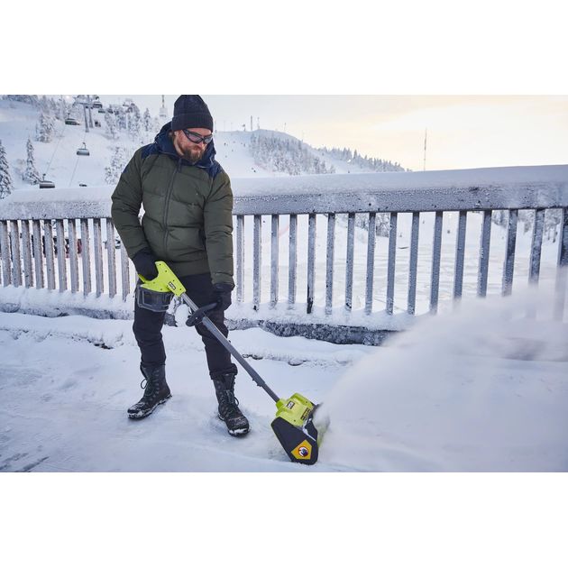 Ryobi Снігоприбирач акумуляторний RY18ST25A-0 18В ONE+ ширина 25см викид 6м глибина 15см 7.7кг без АКБ та ЗП, фото , зображення 3 | SNABZHENIE.com.ua Ryobi Снігоприбирач акумуляторний RY18ST25A-0 18В ONE+ ширина 25см викид 6м глибина 15см 7.7кг без АКБ та ЗП, фото , зображення 3 | SNABZHENIE.com.ua