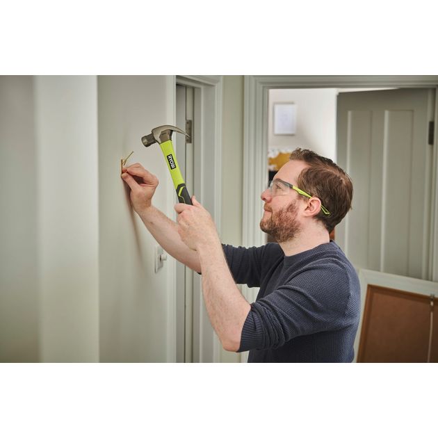 Ryobi Молоток столярний RHHCC560 560г магнітний утримувач руків'я скловолокно, фото , изображение 5 | SNABZHENIE.com.ua Ryobi Молоток столярний RHHCC560 560г магнітний утримувач руків'я скловолокно, фото , изображение 5 | SNABZHENIE.com.ua
