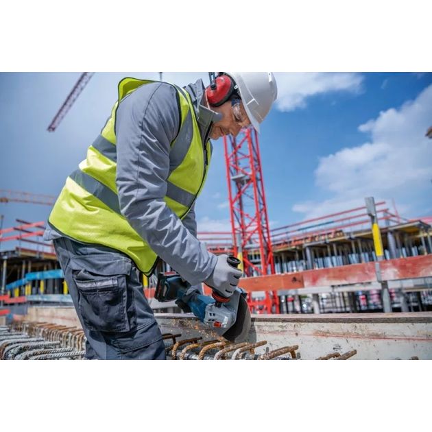 Bosch Шліфмашина кутова акумуляторна GWS 182P 125 мм 18В 2800-9000об·хв без АКБ та ЗП 1,7кг, фото , изображение 9 | SNABZHENIE.com.ua Bosch Шліфмашина кутова акумуляторна GWS 182P 125 мм 18В 2800-9000об·хв без АКБ та ЗП 1,7кг, фото , изображение 9 | SNABZHENIE.com.ua