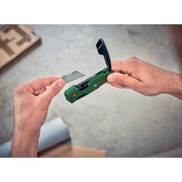 Bosch Ніж складний, трапецієподібне лезо,корпус пластик, 144мм, фото , изображение 5 | SNABZHENIE.com.ua