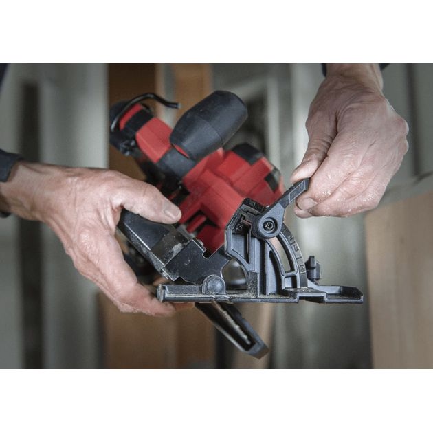 Skil Пила дискова акумуляторна 3571 CA XP 20В 1х2.5А-год 184мм 2.95кг, фото , изображение 6 | SNABZHENIE.com.ua Skil Пила дискова акумуляторна 3571 CA XP 20В 1х2.5А-год 184мм 2.95кг, фото , изображение 6 | SNABZHENIE.com.ua