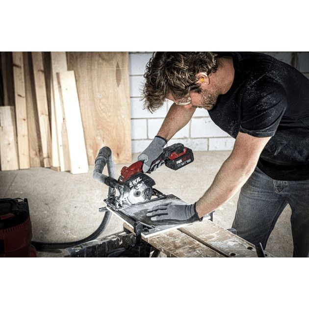 Skil Пила дискова акумуляторна 3540 CA Compact 20В 1х2.5А-год 120мм 1.8кг, фото , изображение 5 | SNABZHENIE.com.ua Skil Пила дискова акумуляторна 3540 CA Compact 20В 1х2.5А-год 120мм 1.8кг, фото , изображение 5 | SNABZHENIE.com.ua